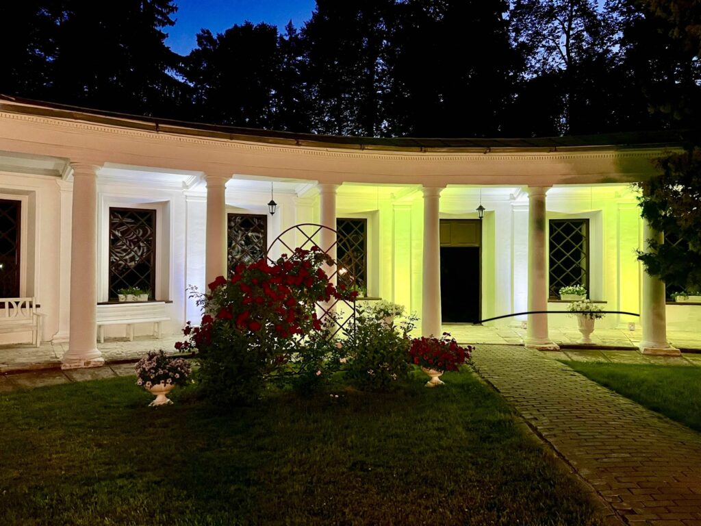 Архитектурная подсветка LED PAR 6*18W RGBWA+UV 4